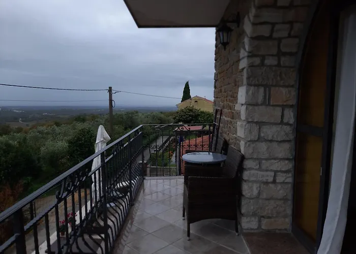 San Mauro * Momjan