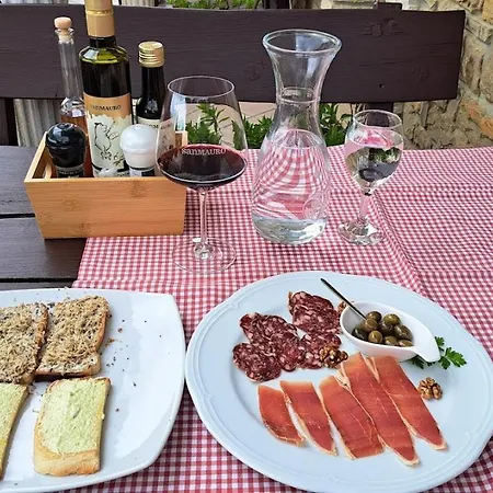 San Mauro Countryside Retreat With Restaurant & Wine Cellar Lejlighedshotel Momjan