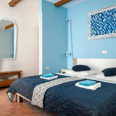 San Mauro Countryside Retreat With Restaurant & Wine Cellar Appart hôtel Momjan