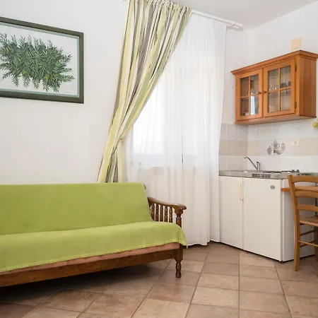 San Mauro Countryside Retreat With Restaurant & Wine Cellar 3* Momjan