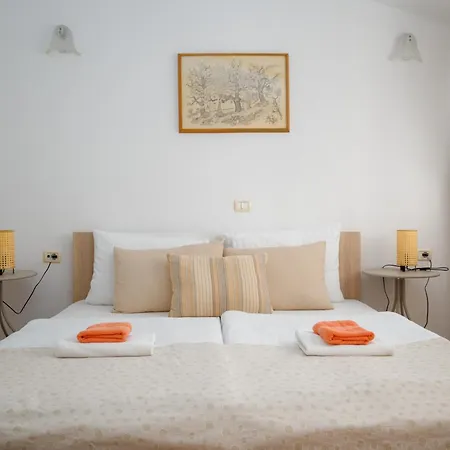 San Mauro Countryside Retreat With Restaurant & Wine Cellar Appart hôtel Momjan