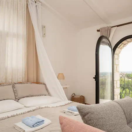 Lejlighedshotel San Mauro Countryside Retreat With Restaurant & Wine Cellar Momjan
