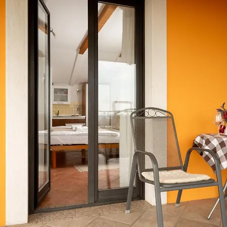 Aparthotel San Mauro Countryside Retreat With Restaurant & Wine Cellar *