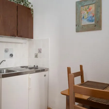 San Mauro Countryside Retreat With Restaurant & Wine Cellar