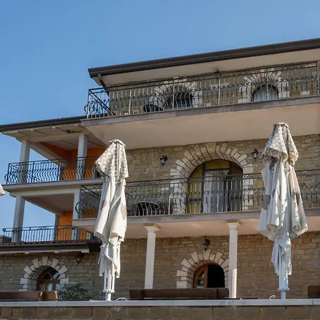 San Mauro Countryside Retreat With Restaurant & Wine Cellar