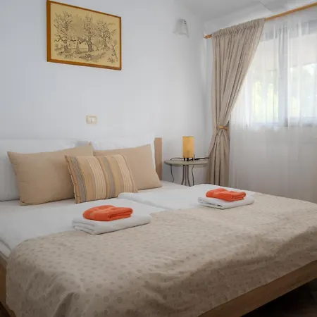 San Mauro Countryside Retreat With Restaurant & Wine Cellar