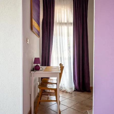 San Mauro Countryside Retreat With Restaurant & Wine Cellar Momjan