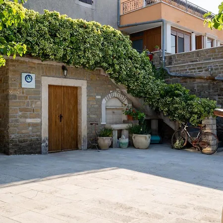 San Mauro Countryside Retreat With Restaurant & Wine Cellar Lejlighedshotel Momjan